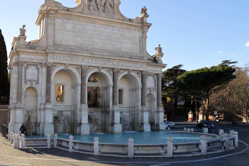 Elegante Open Space Con Vasca Idromassaggio A Trastevere Экстерьер фото